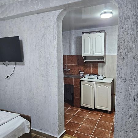 Guest House 2 Floor Batumi Bagian luar foto