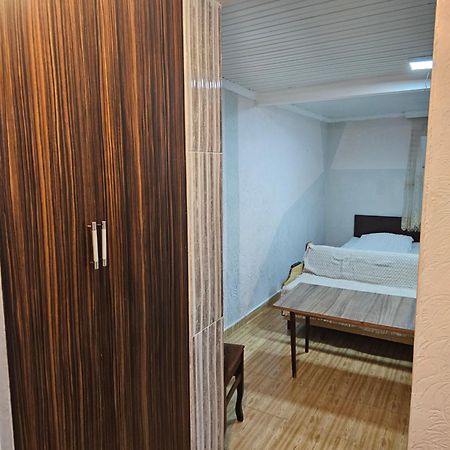 Guest House 2 Floor Batumi Bagian luar foto