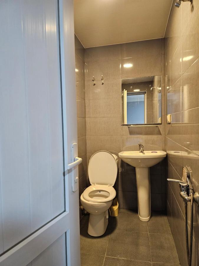 Guest House 2 Floor Batumi Bagian luar foto