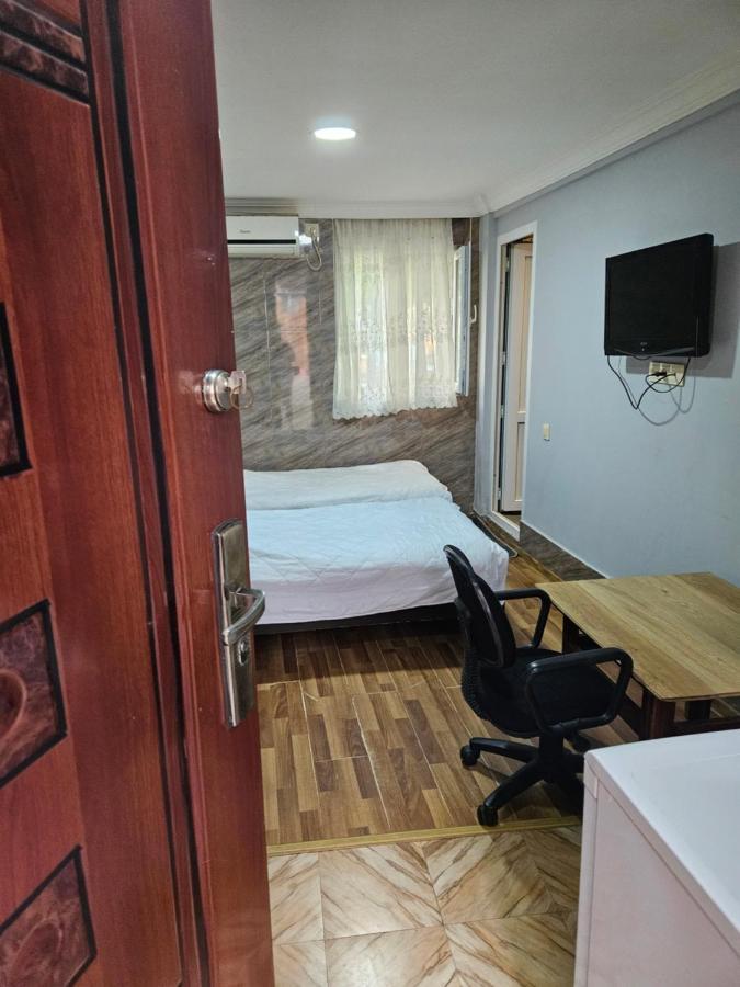 Guest House 2 Floor Batumi Bagian luar foto