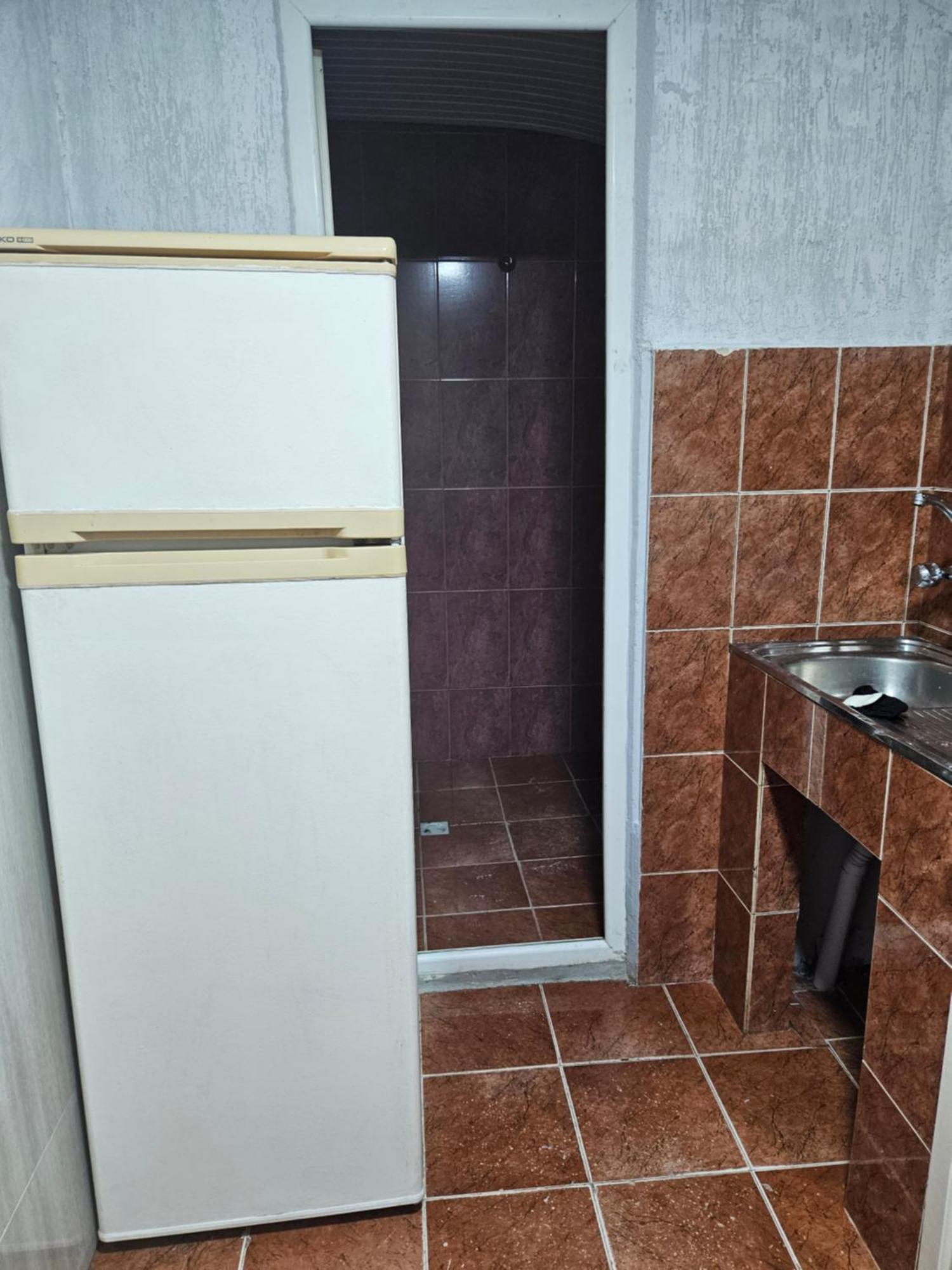 Guest House 2 Floor Batumi Bagian luar foto