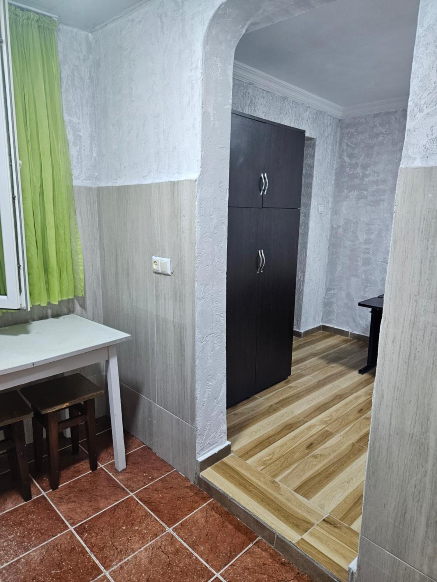 Guest House 2 Floor Batumi Bagian luar foto