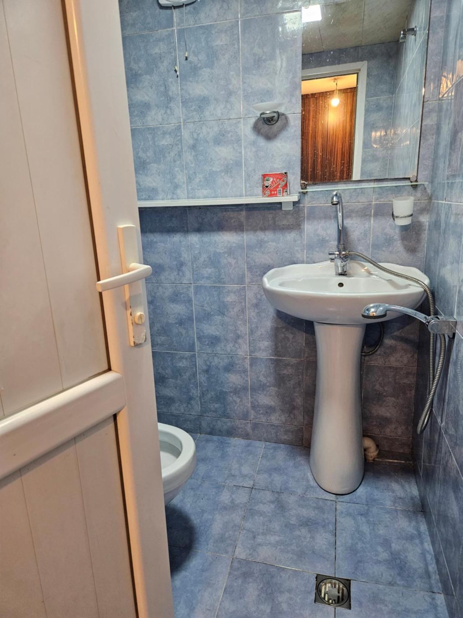Guest House 2 Floor Batumi Bagian luar foto
